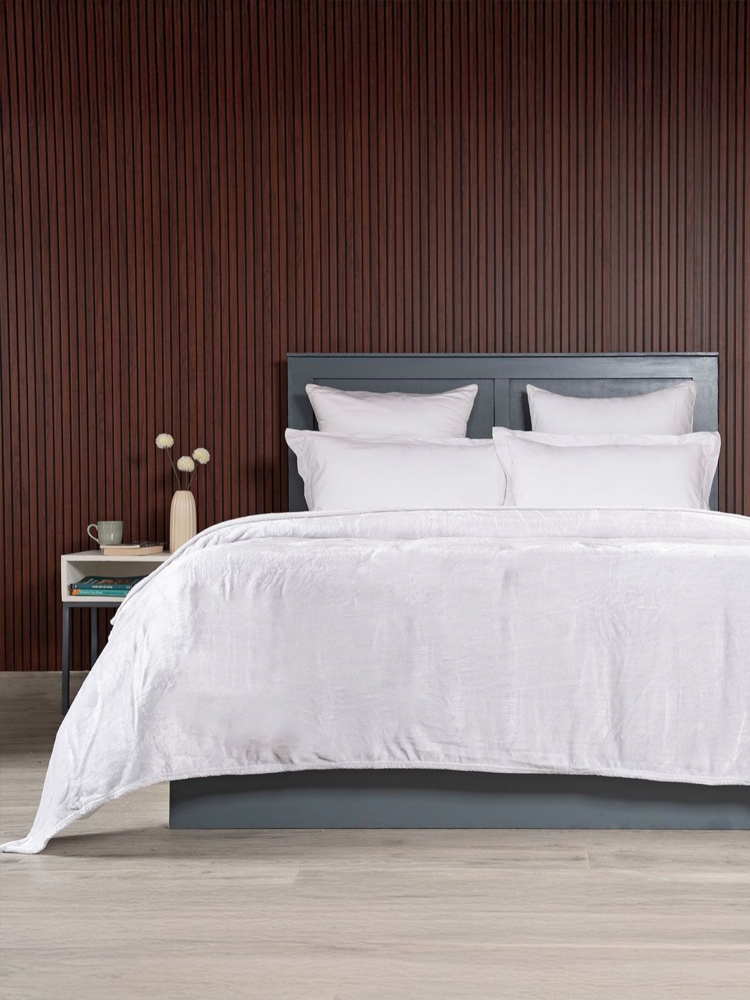 

MYTRIDENT White 290 GSM Double Bed Blanket