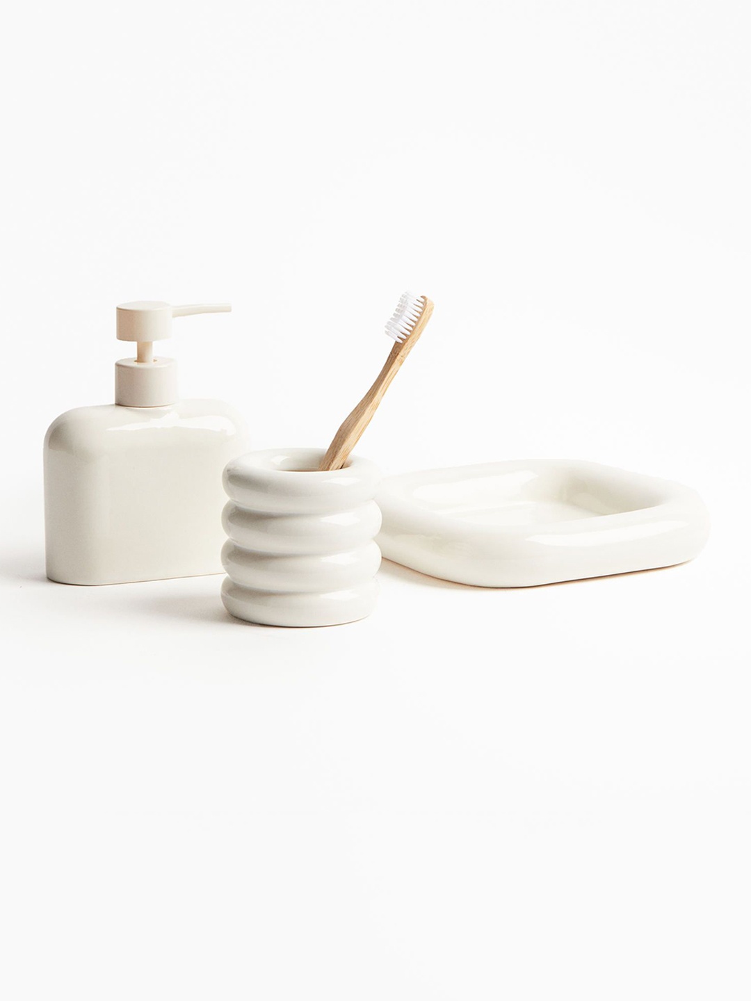 

H&M White Stoneware Toothbrush Mug