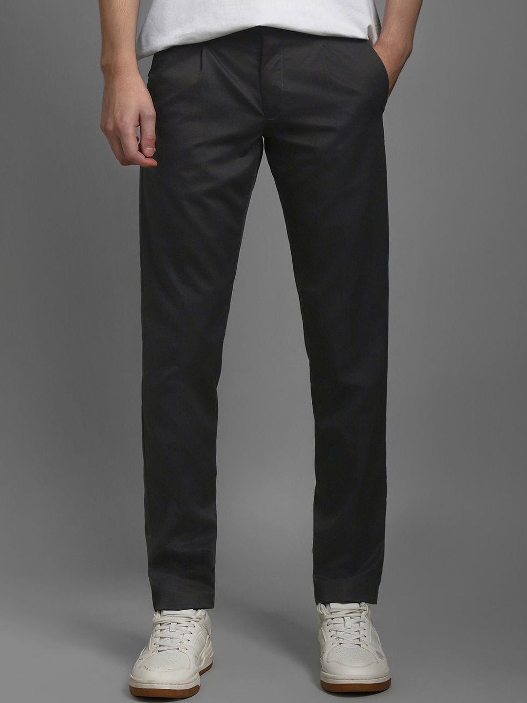 

Louis Philippe Sport Men Pure Cotton Slim Fit Mid-Rise Pleated Trousers, Charcoal