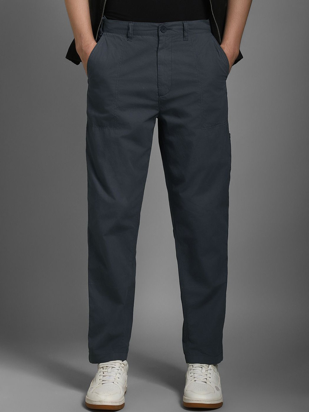 

Louis Philippe Jeans Men Classic Regular Fit Mid-Rise Pure Cotton Trouser, Grey