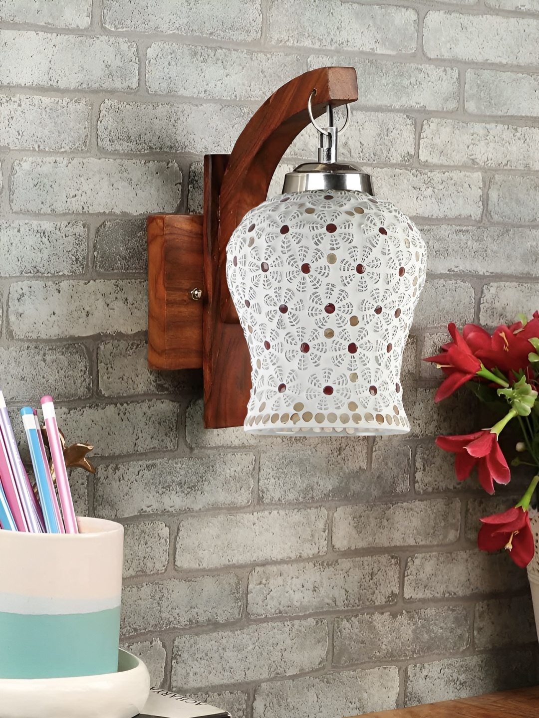 Aura White & Brown Textured Metal Traditional Wall Lamp