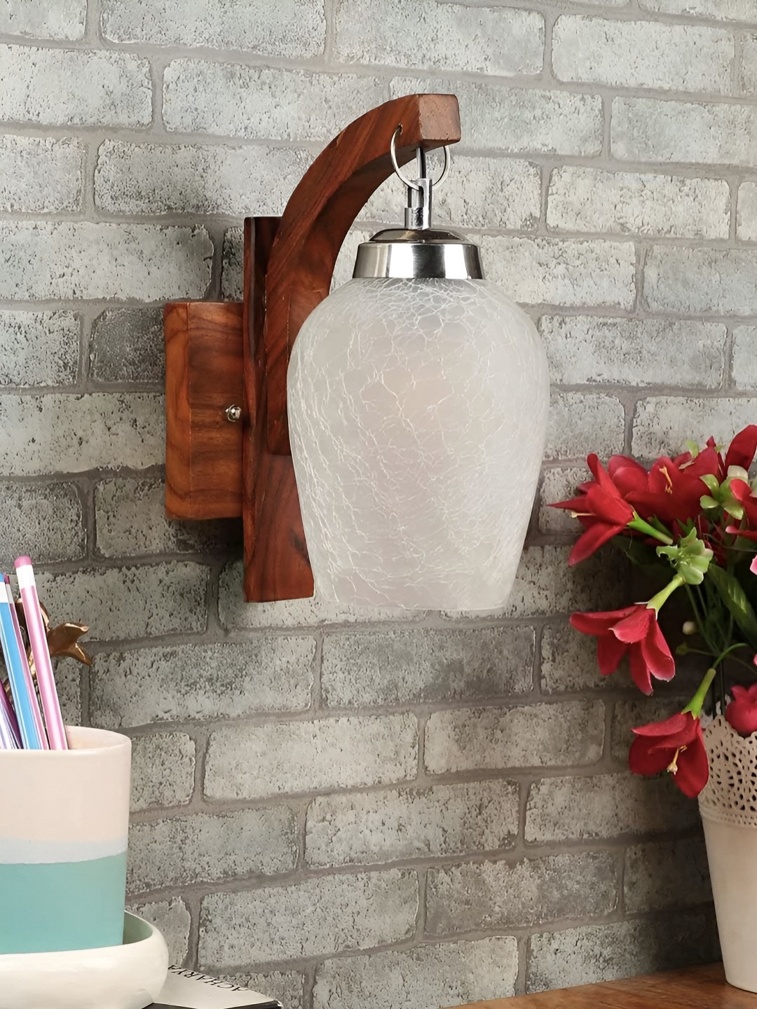 

Aura Brown & White Metal Traditional Wall Lamp