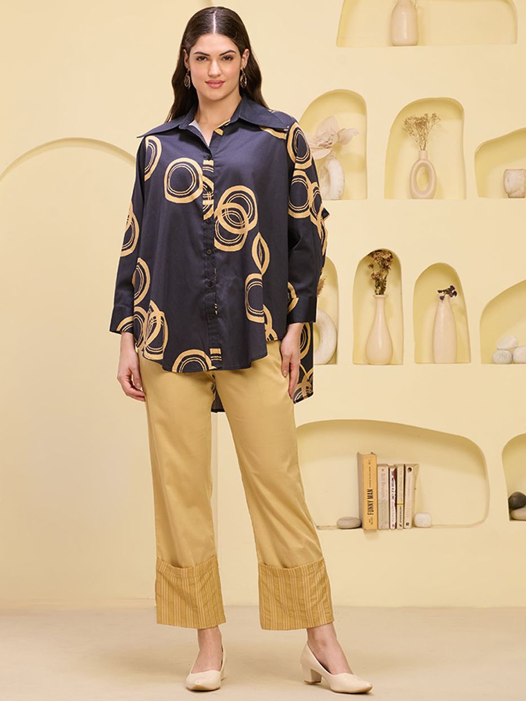 

First Resort by Ramola Bachchan Printed Shirt Collar Shirt With Trouser, Black