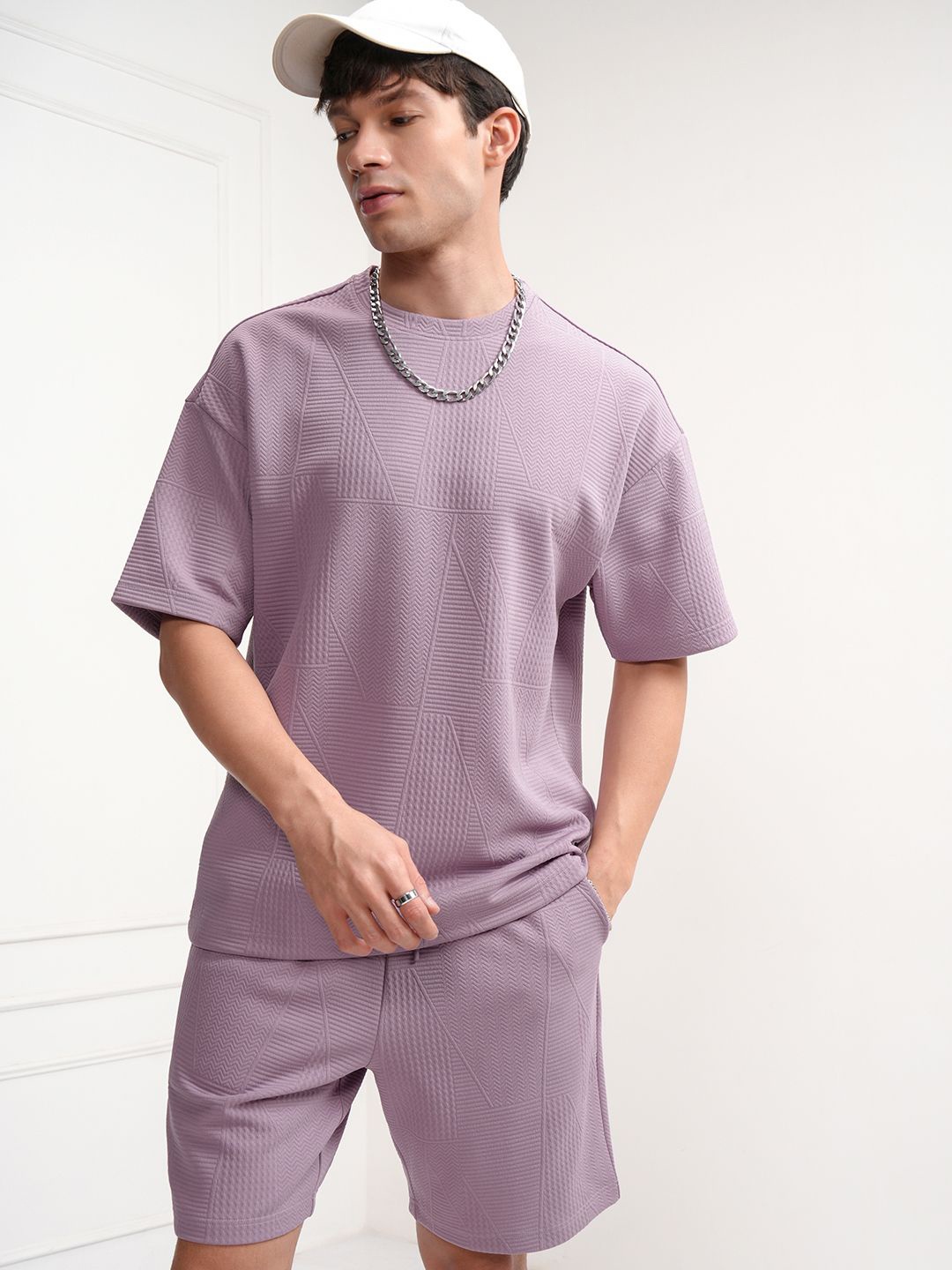 

HIGHLANDER Self Design Round Neck T-Shirt With Shorts, Mauve