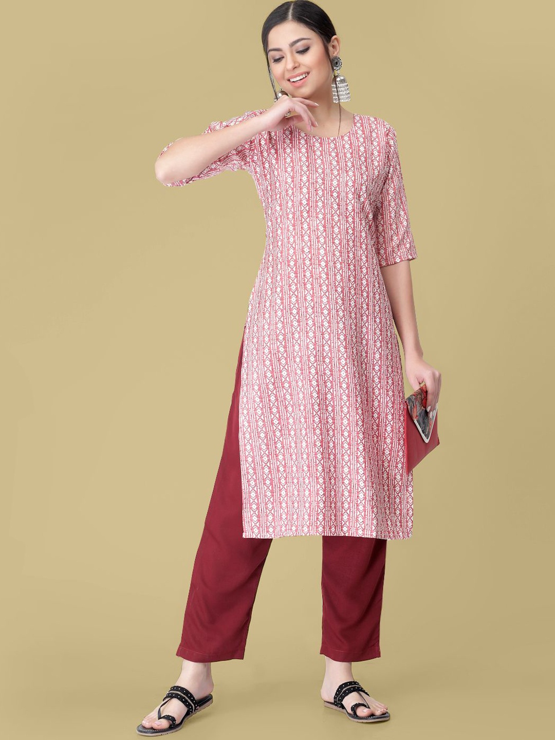 

7Threads Geometric Printed Round Neck Straight Kurta With Trouser, White