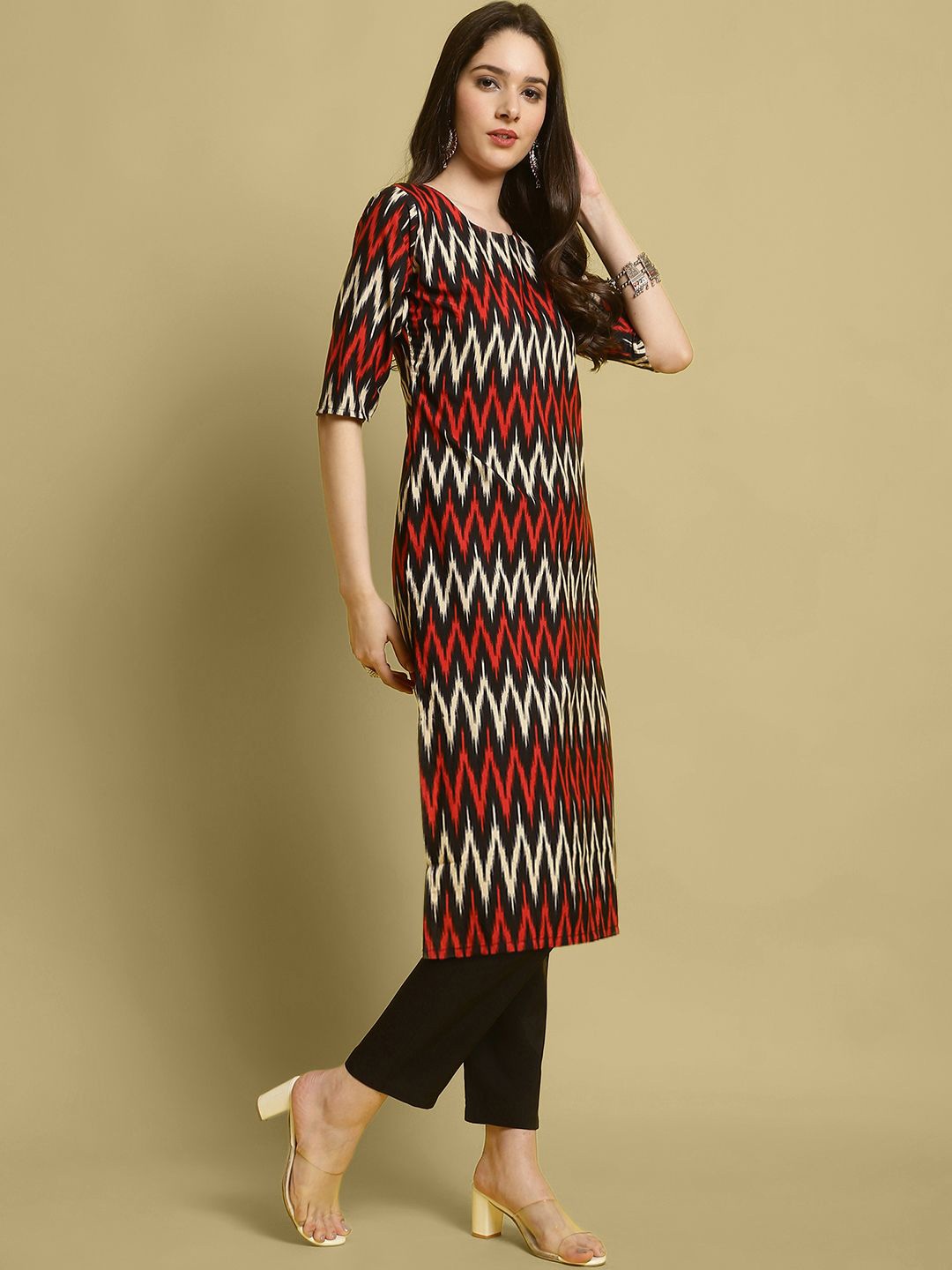 

7Threads Ethnic Motifs Printed Round Neck Straight Kurta With Trouser, Black