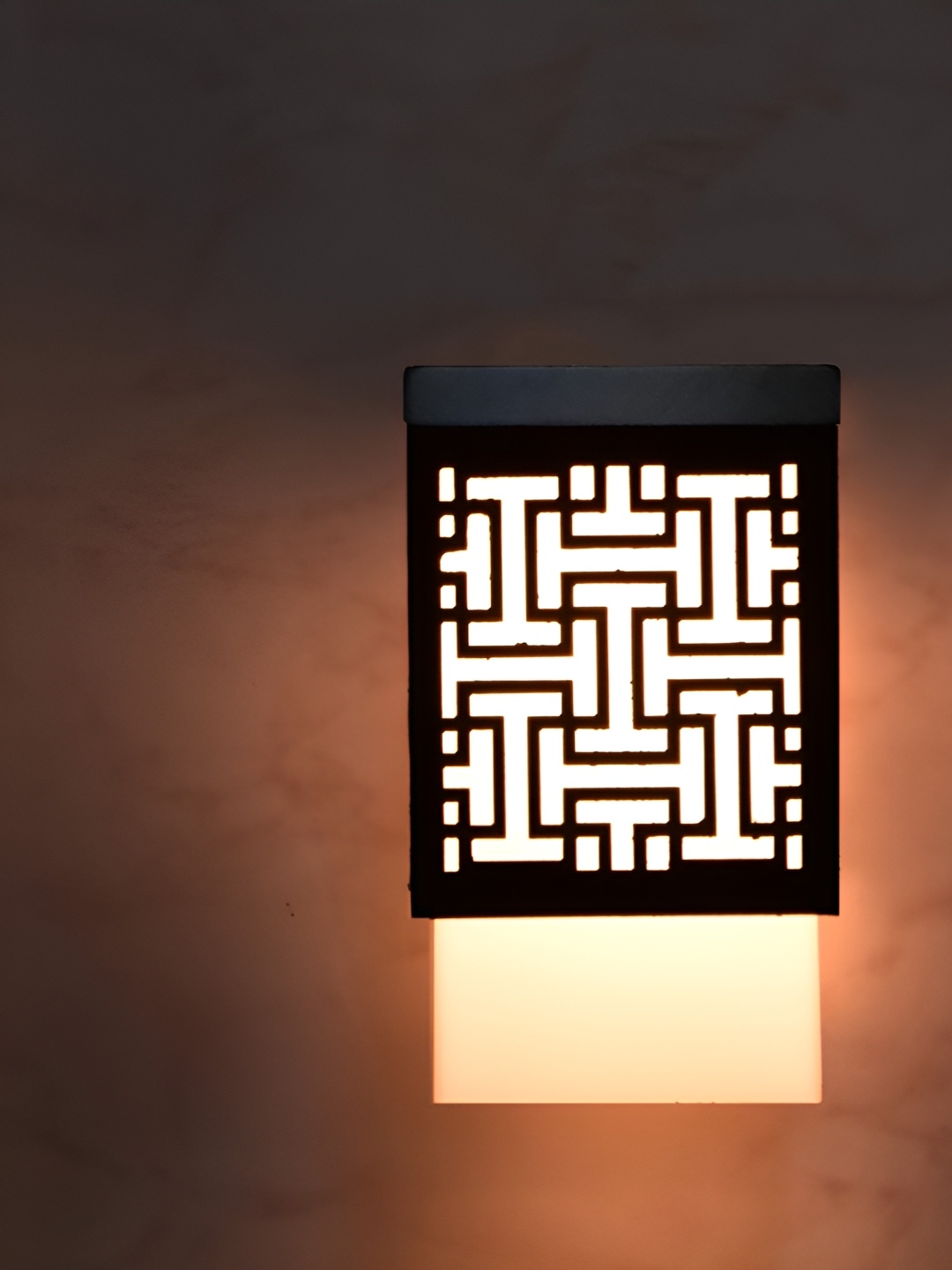 

Gojeeva Black & White Textured Wood Square Shaped Wall Lamp