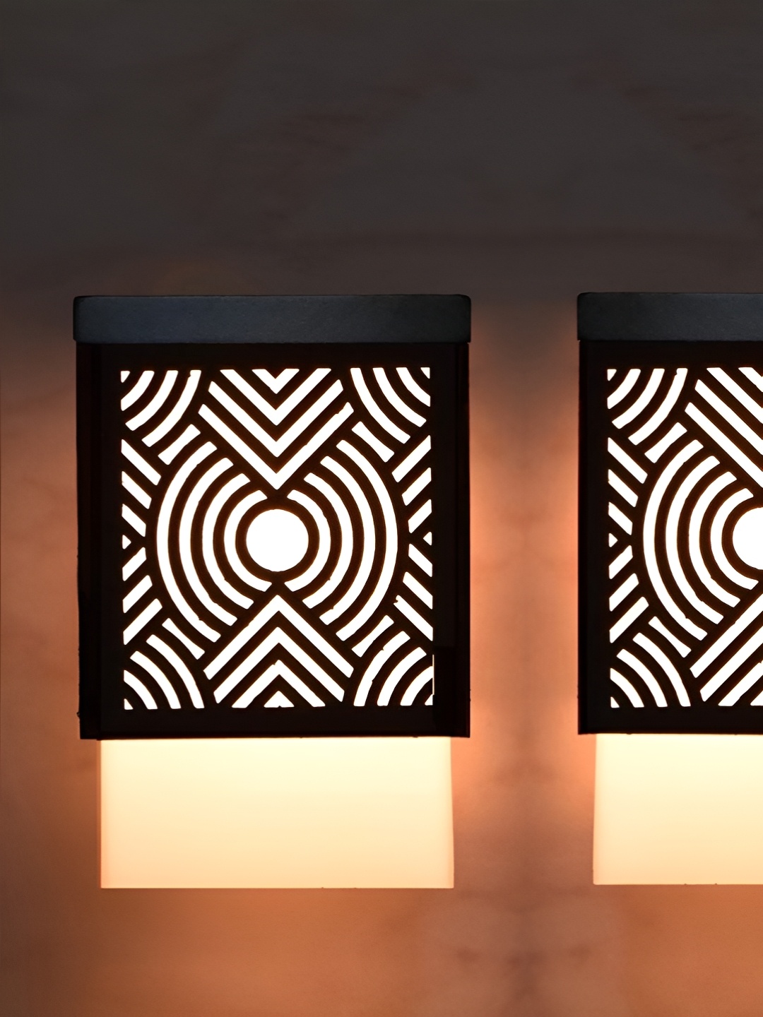 

Gojeeva Black & White 2 Pieces Wooden Textured Square Shaped Wall Lamp