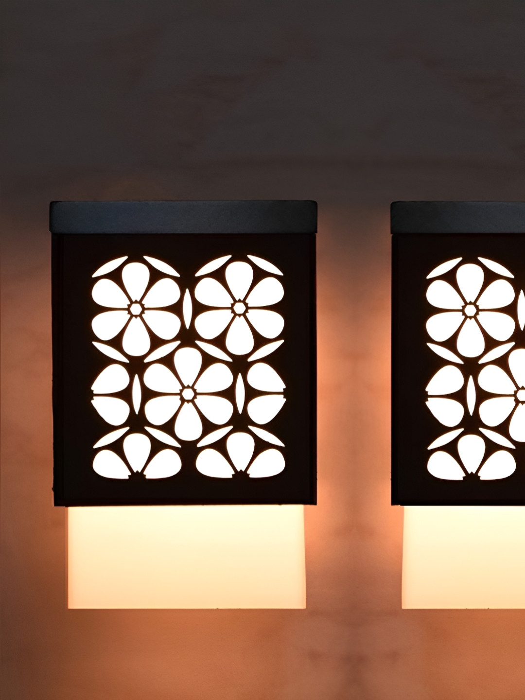 

Gojeeva Black 2 Pieces Wood Square Shaped Wall Lamp