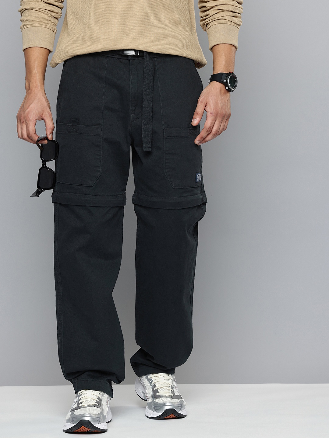 

Levis Men Cargos Trousers, Black