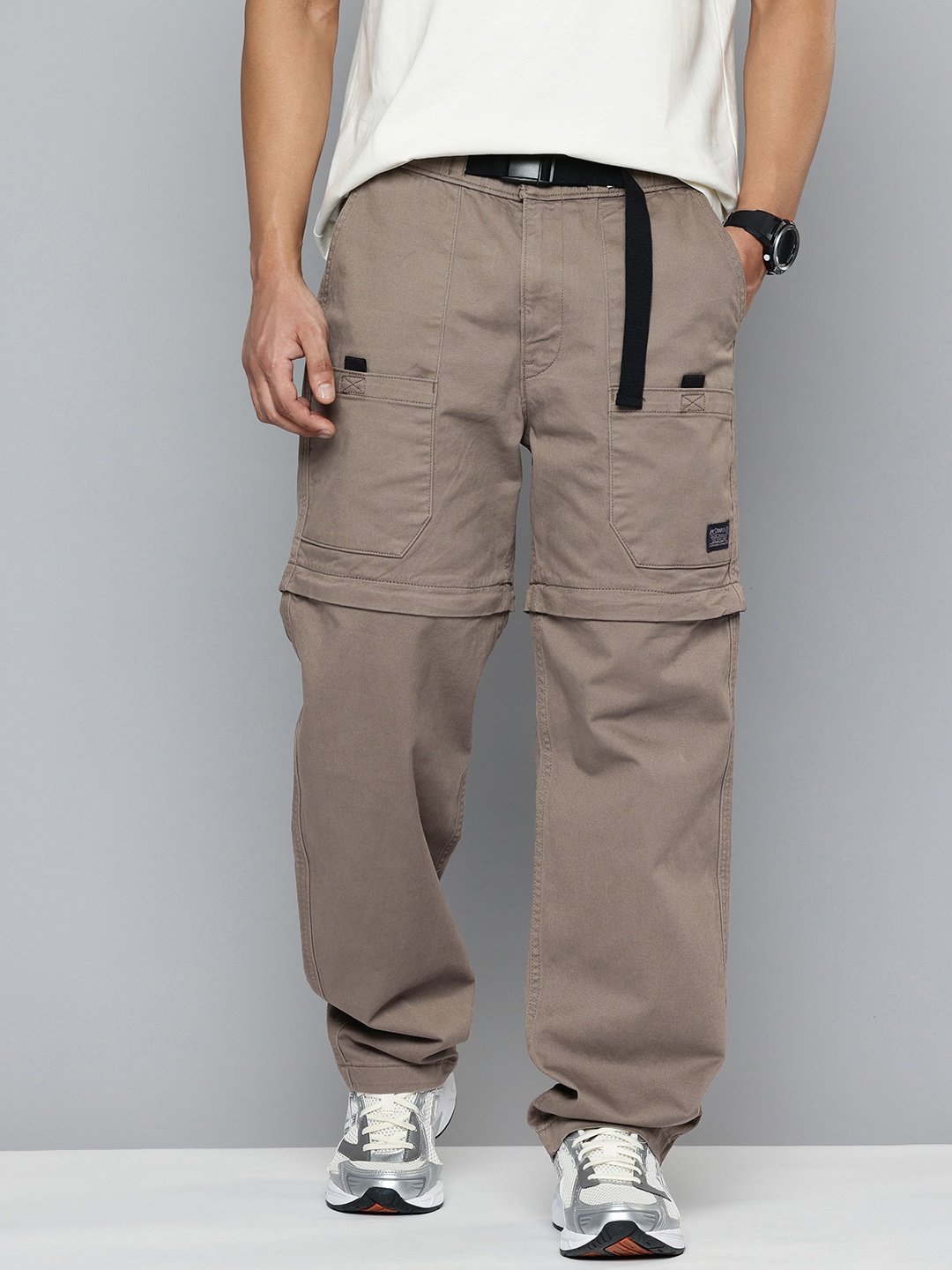 

Levis Men Cargos Trousers, Taupe