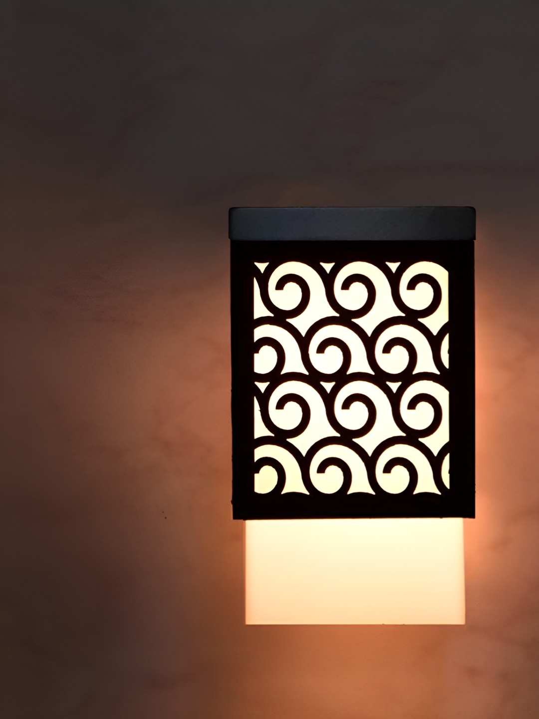 

Gojeeva Black and White Wooden Textured Contemporary Square Shaped Wall Lamp
