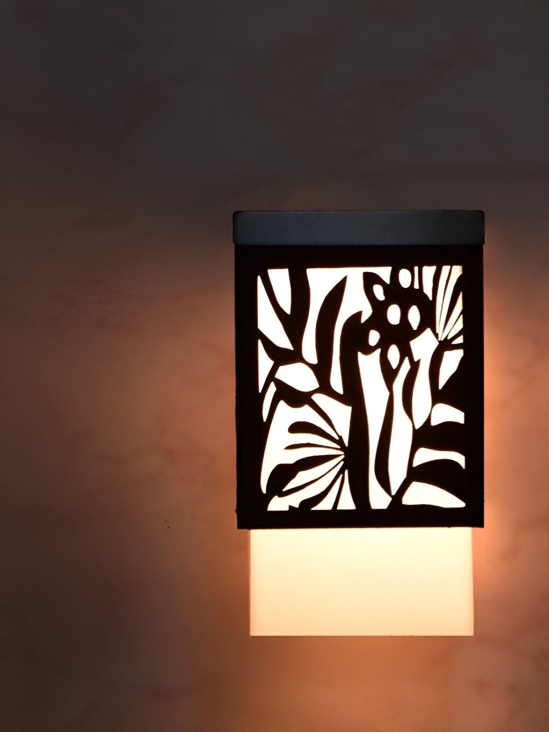 

Gojeeva Black & White Textured Wooden Square Shaped Wall Lamp