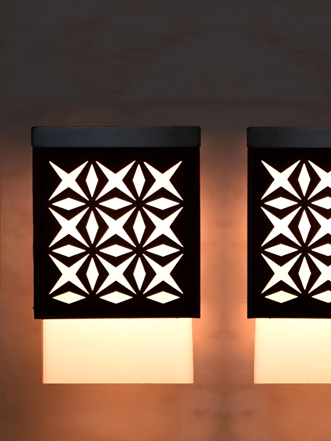 

Gojeeva 2 Pieces Black Wood Square Shaped Wall Lamp