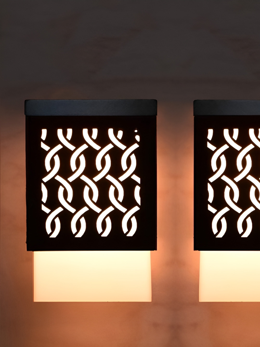 

Gojeeva Black & White 2 Pieces Wood Square Shaped Ceiling Lamp