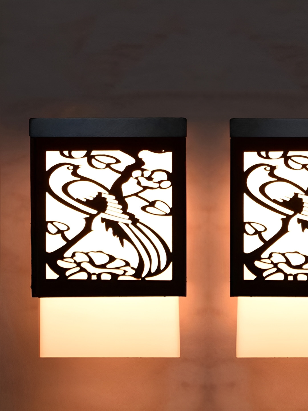 

Gojeeva Black & White 2 Pieces Textured Wooden Square Shaped Wall Lamp