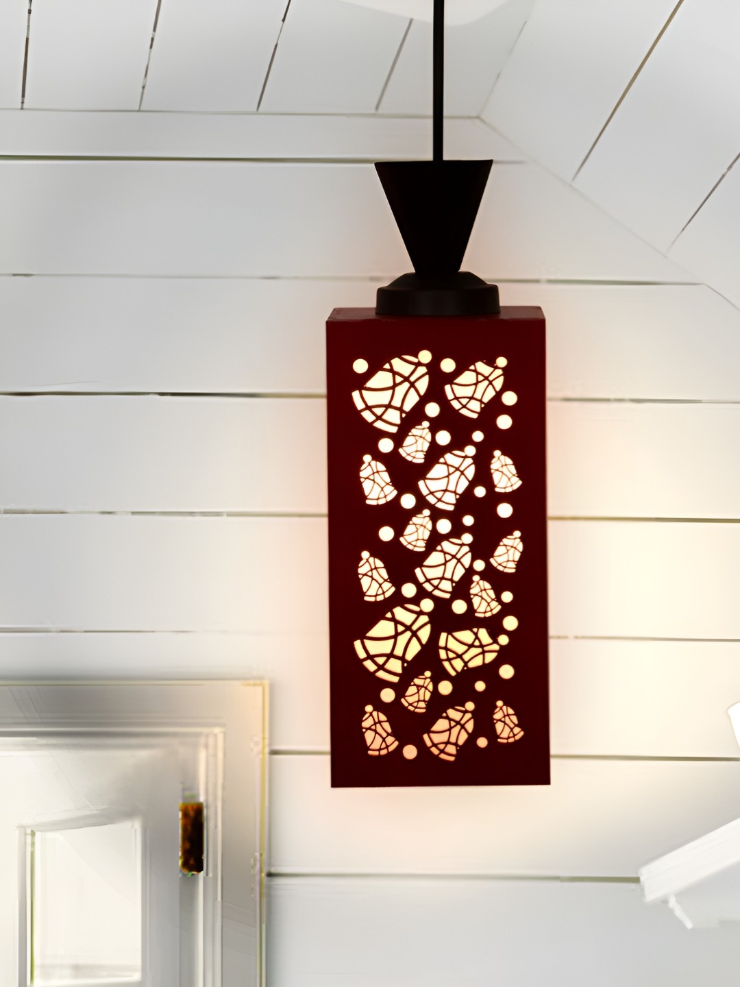

Gojeeva Zup Red and White Textured Contemporary Wooden Square Shaped Wall Lamp