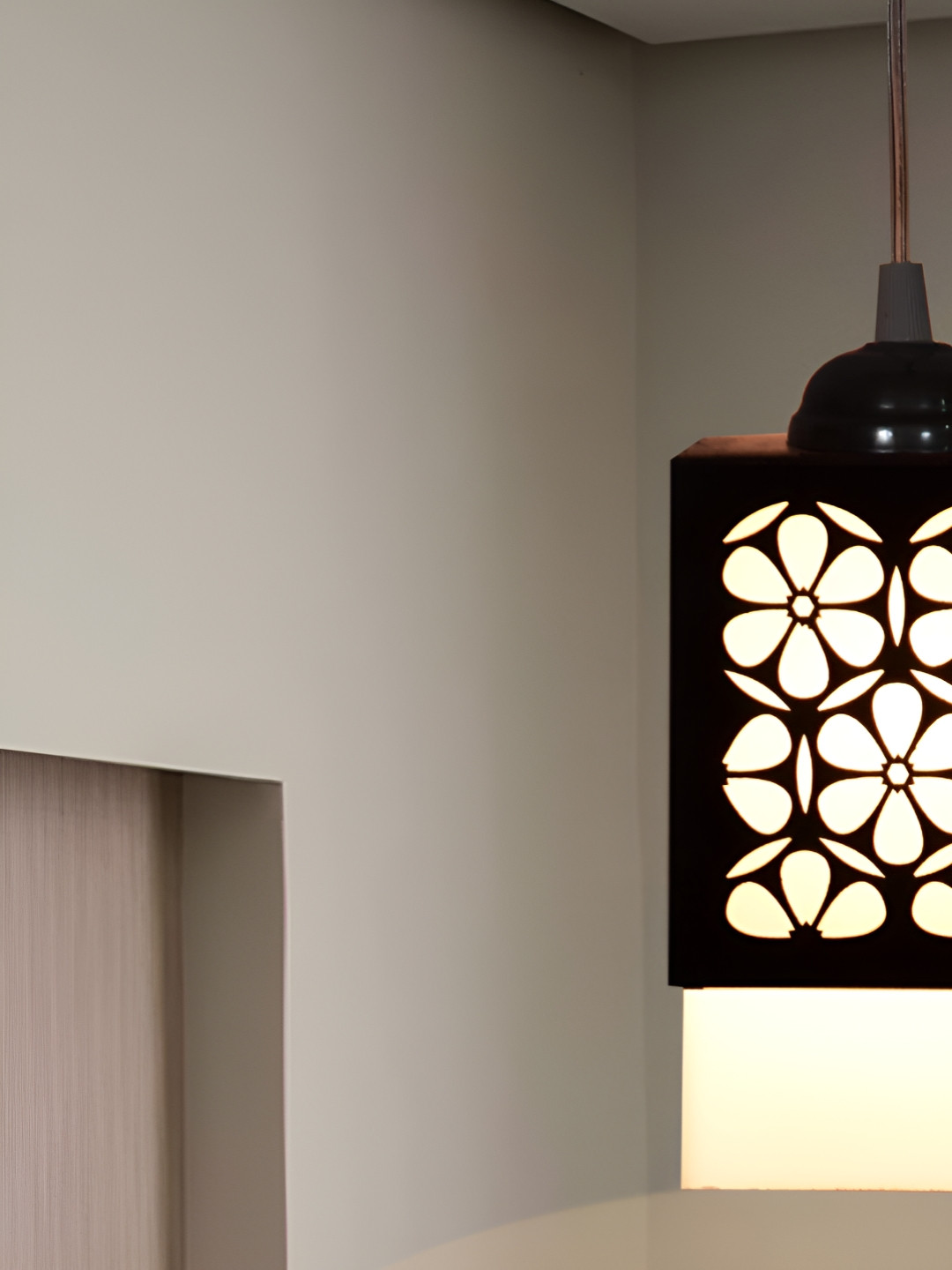 

Gojeeva Black & White Wooden Textured Contemporary Ceiling Lamp