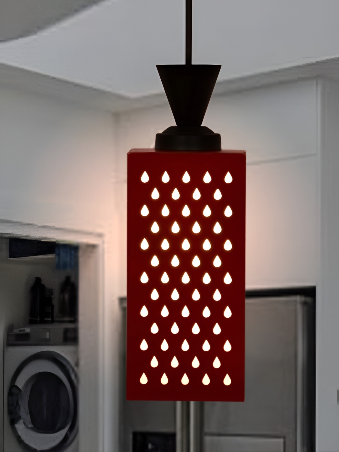 

Gojeeva Red & White Textured Wooden Rectangle Shaped Wall Hanging Lamp