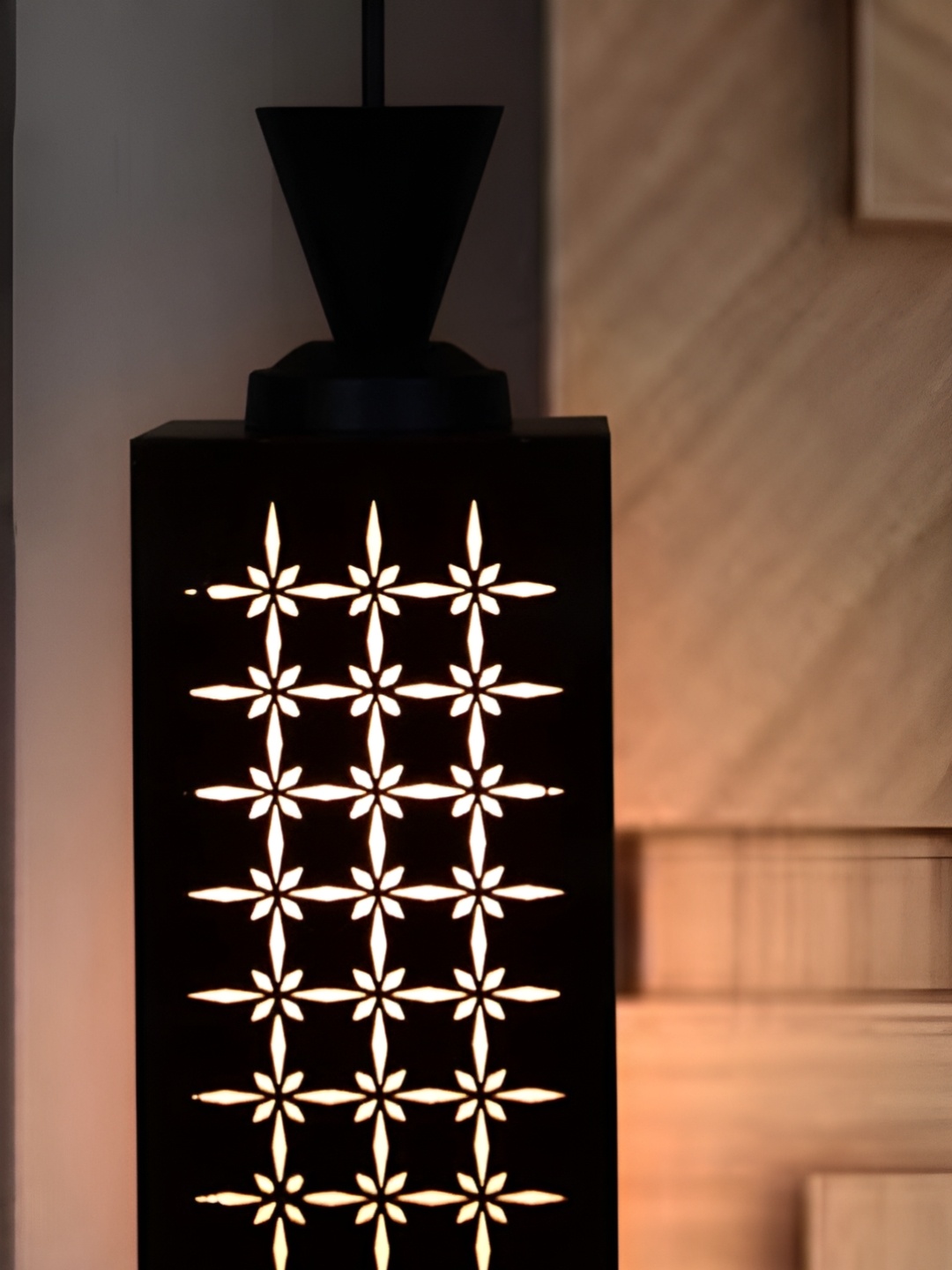 

Gojeeva Black & White Textured Wooden Rectangle Shaped Wall Hanging Lamp