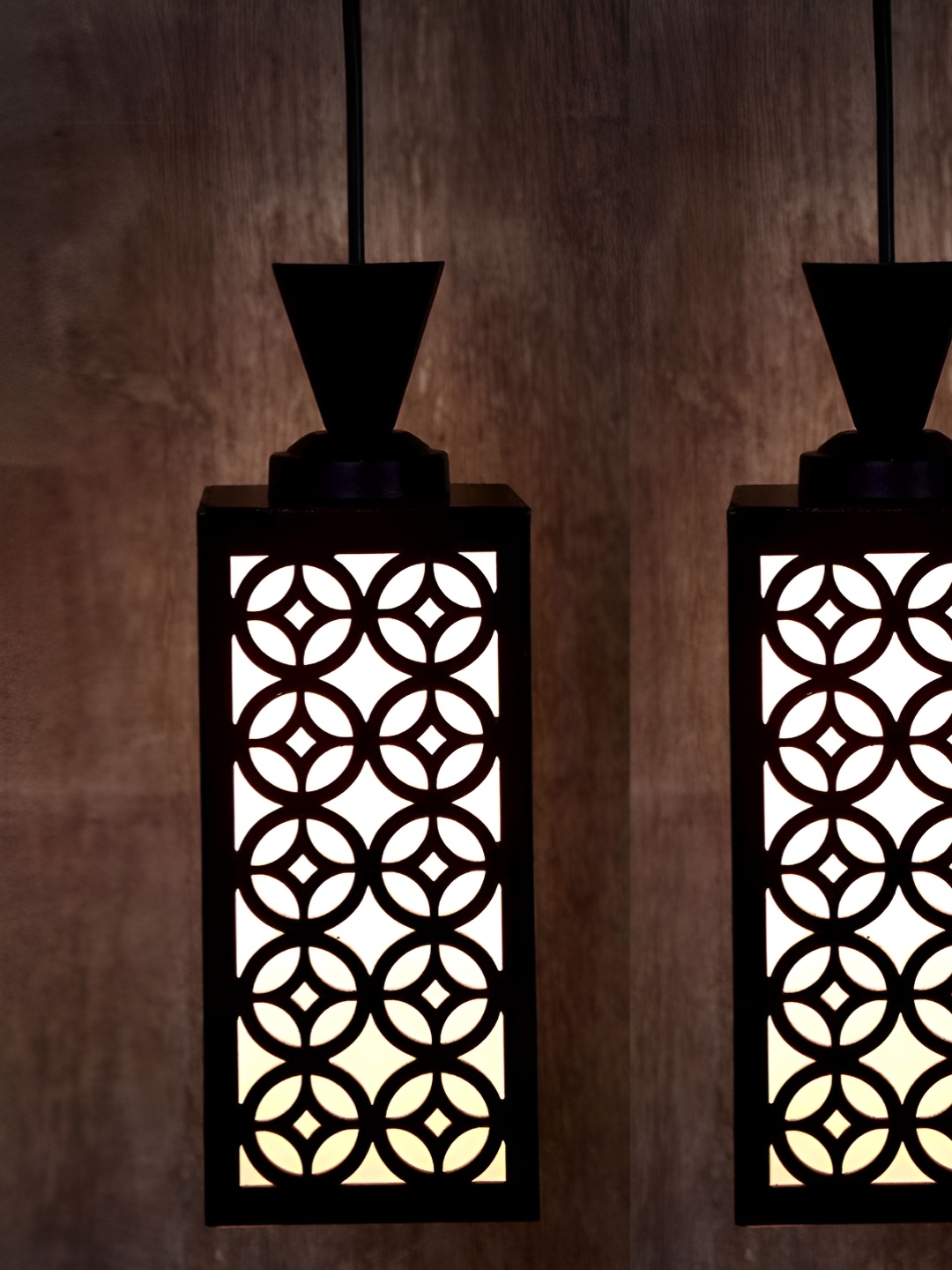 

Gojeeva Black & White 2 Pieces Textured Wood Square Shaped Wall Lamp