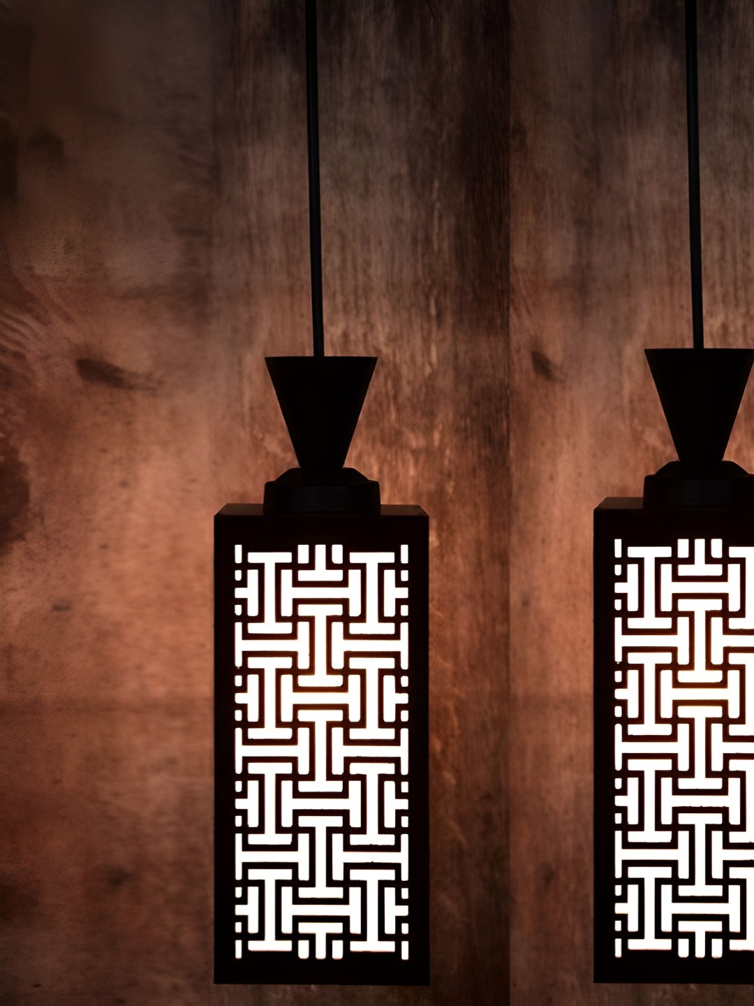 

Gojeeva Black & White 2 Pieces Wood Square Shaped Wall Lamps