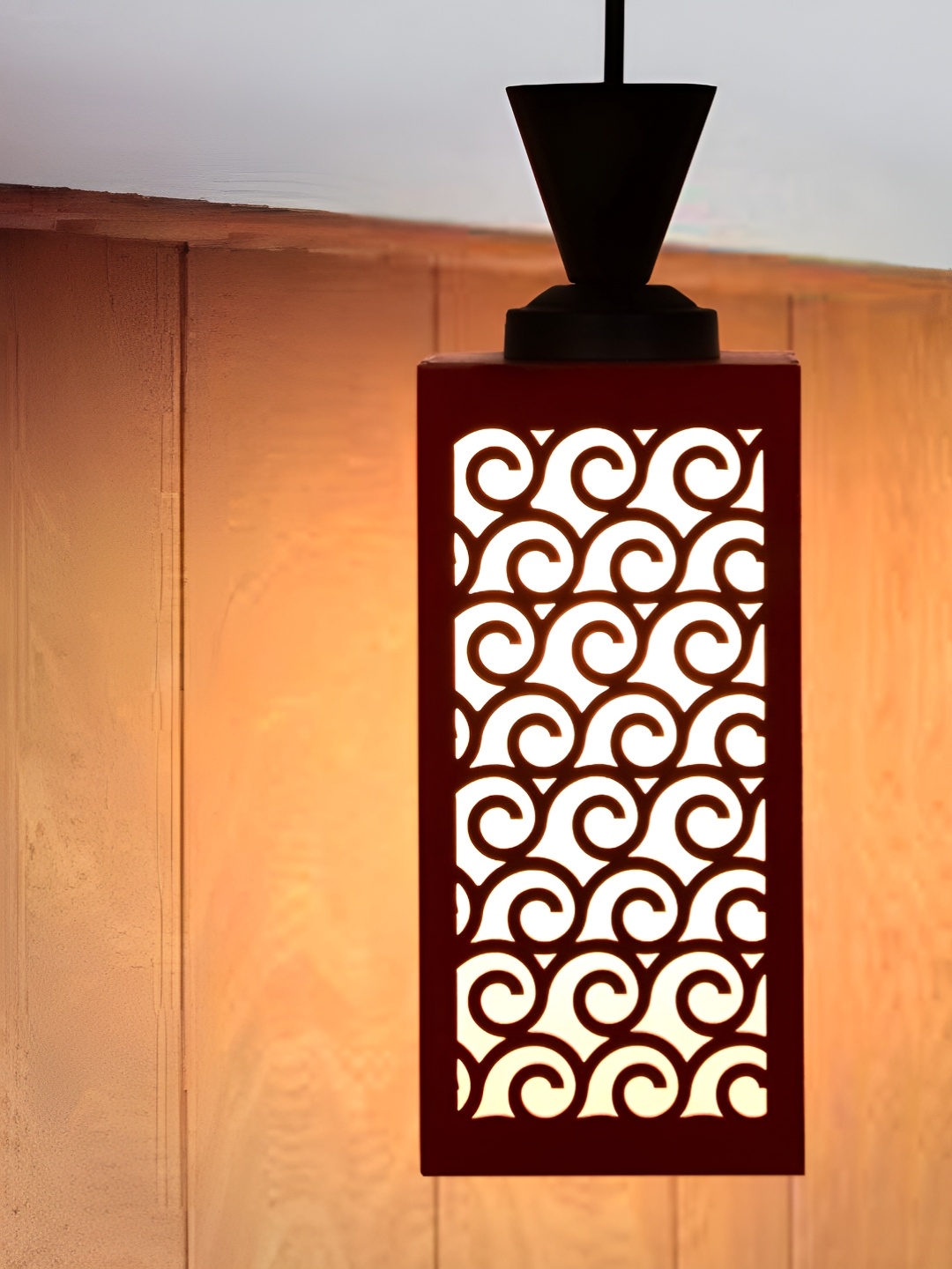 

Gojeeva Red & Black Textured Rectangle Wooden Rectangle Shaped Wall Lamp