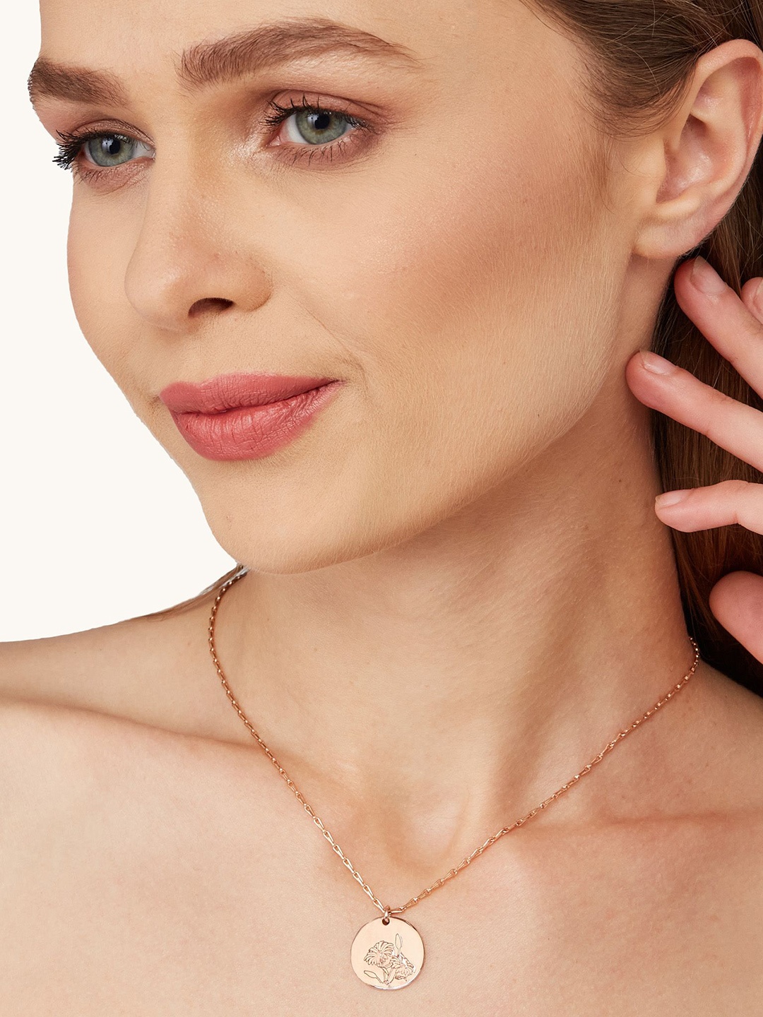 

Mareeci Rose Gold-Plated Circular Daisy Medallion Pendant
