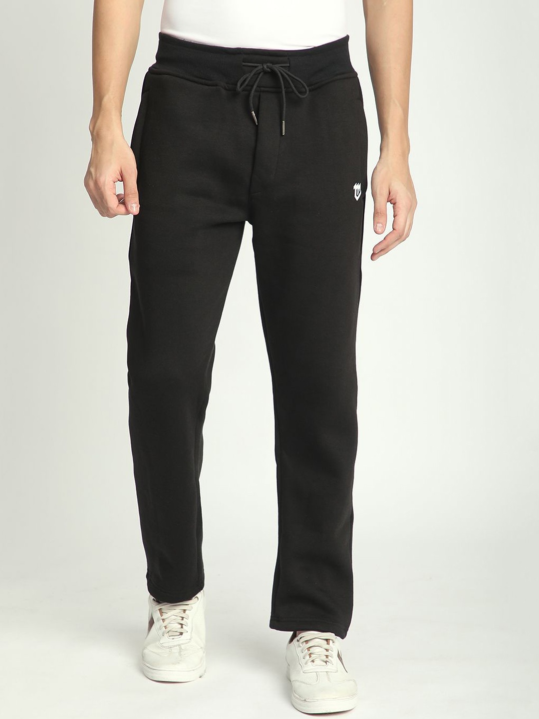 

Mark Leute Men Regular Fit Mid-Rise Track Pants, Black