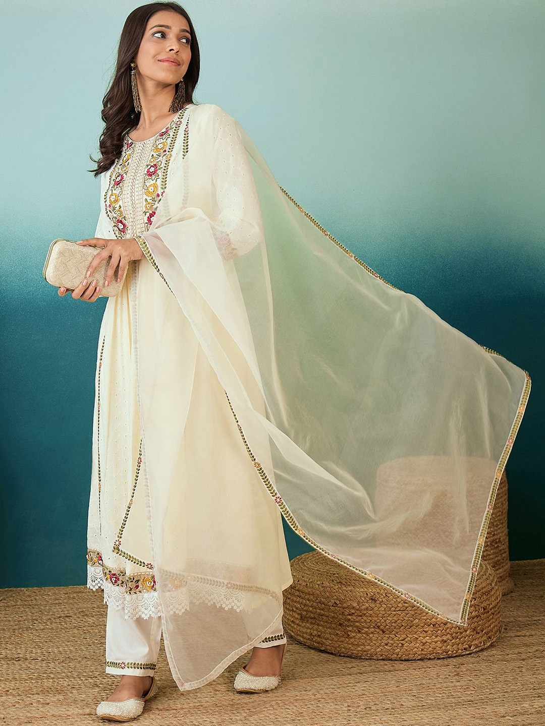 

Kvsfab Floral Embroidered V-Neck Straight Kurta With Trousers & Dupatta, Off white