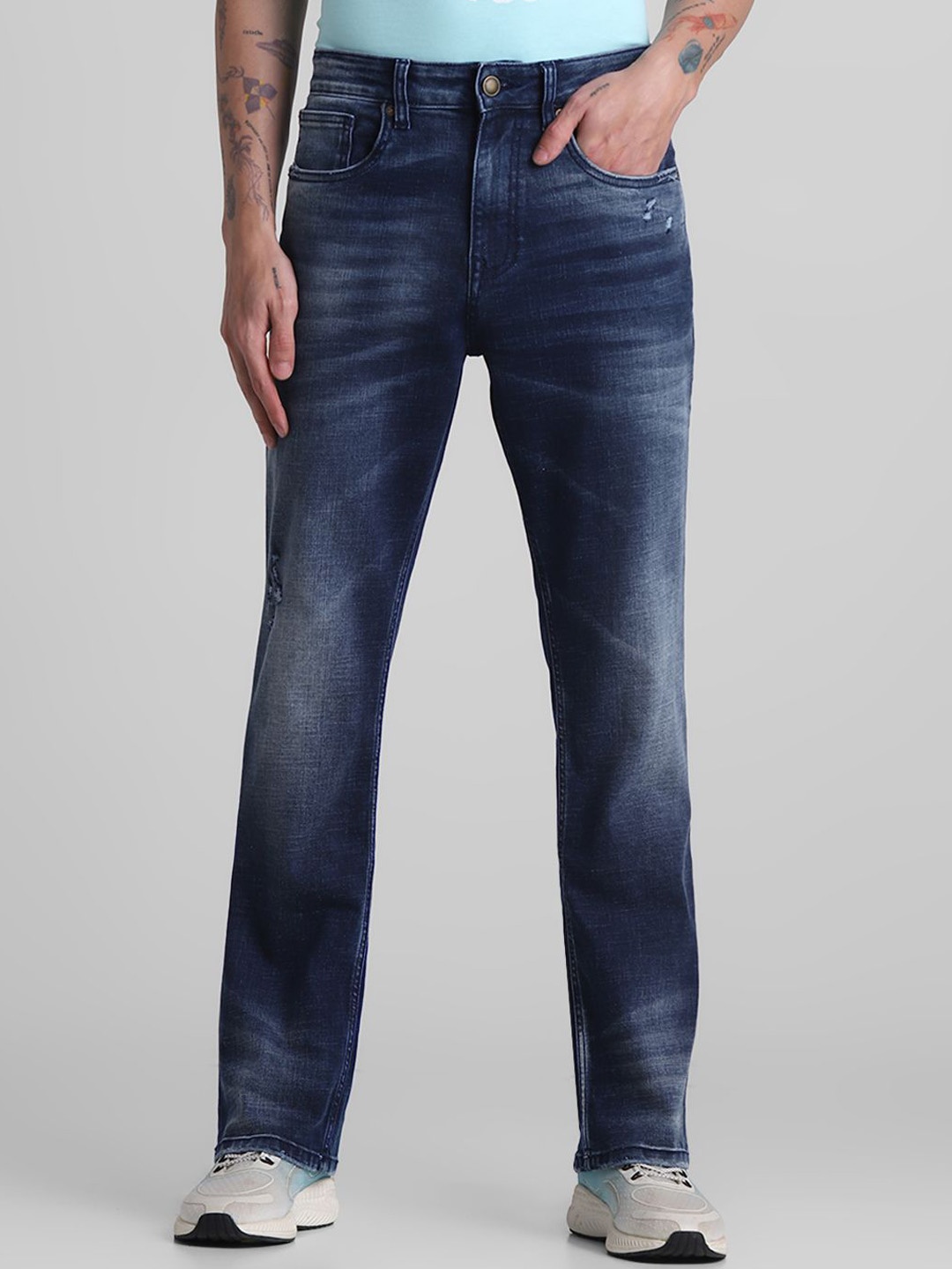 

Jack & Jones Men Regular Fit Low Distressed Stretchable Jeans, Blue