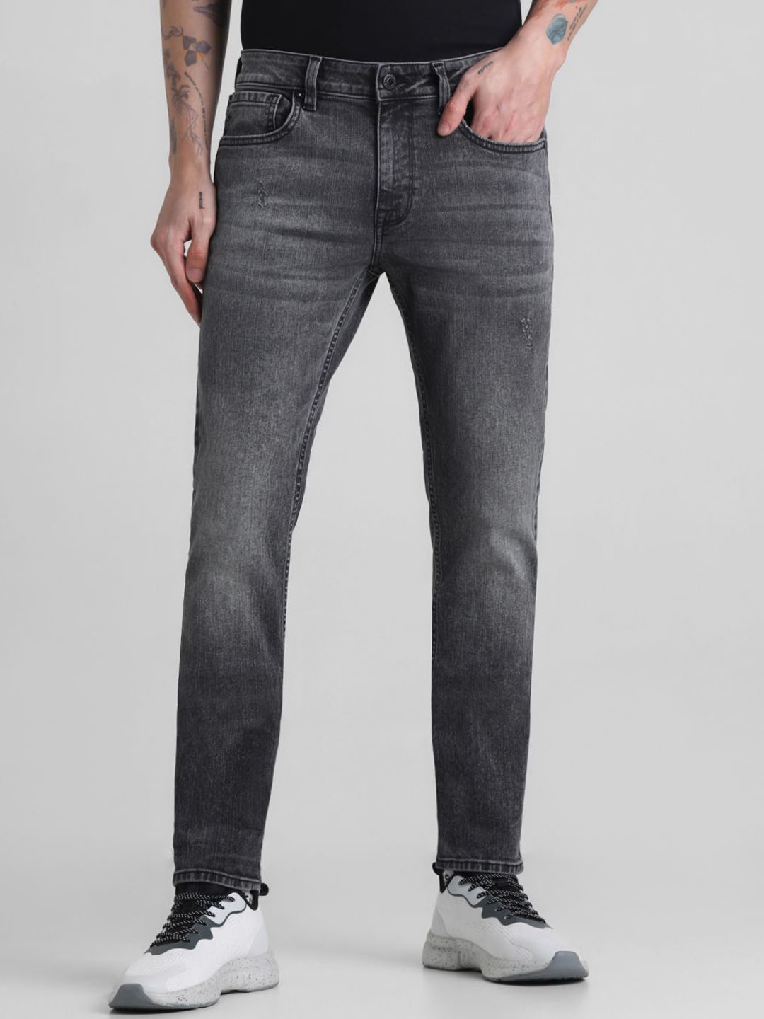 

Jack & Jones Men Ben Low Distress Light Fade Stretchable Jeans, Black