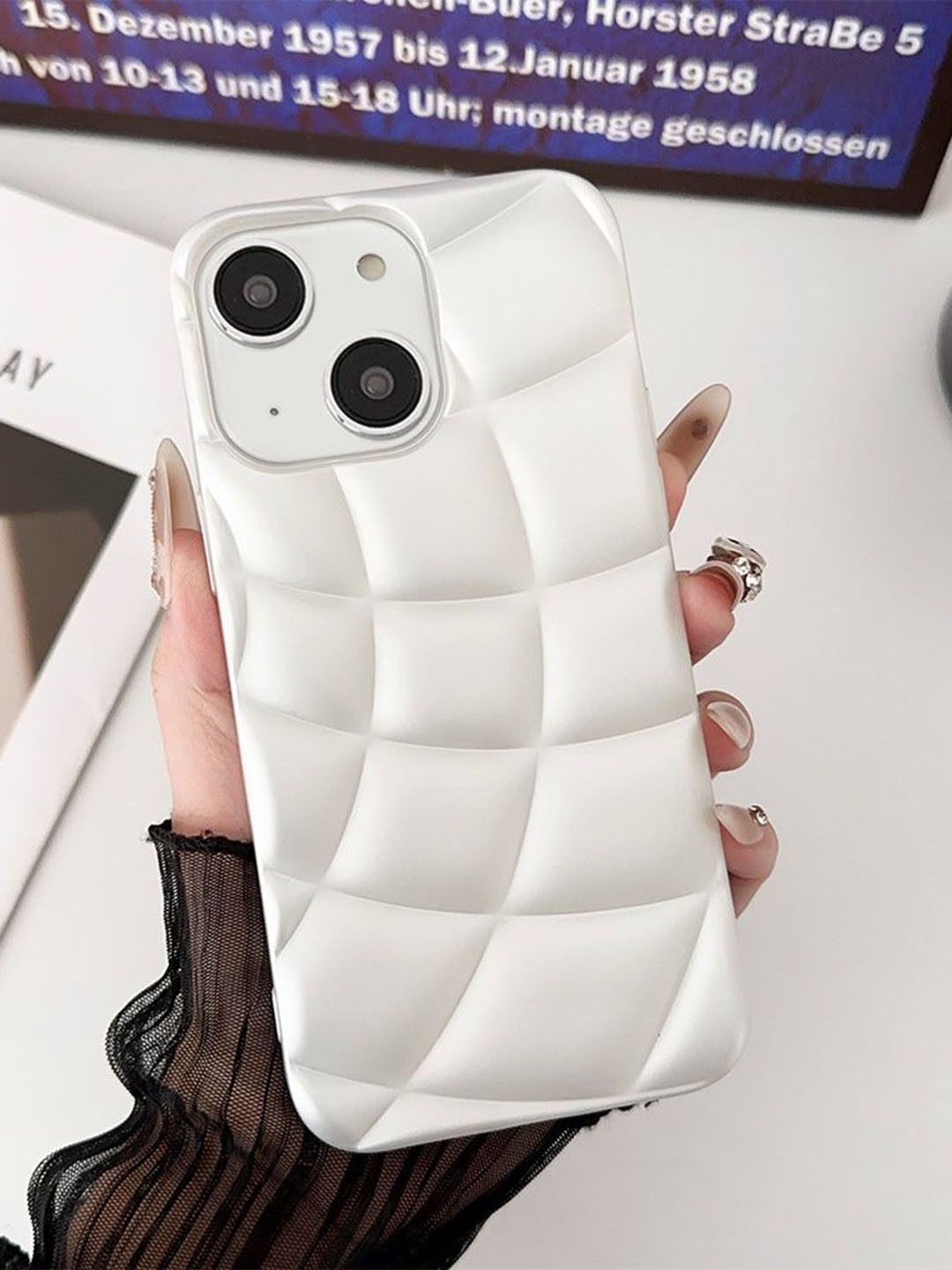 

Luxury Kase LK126 Spherical Hemisphere iPhone 15 Back Case, White