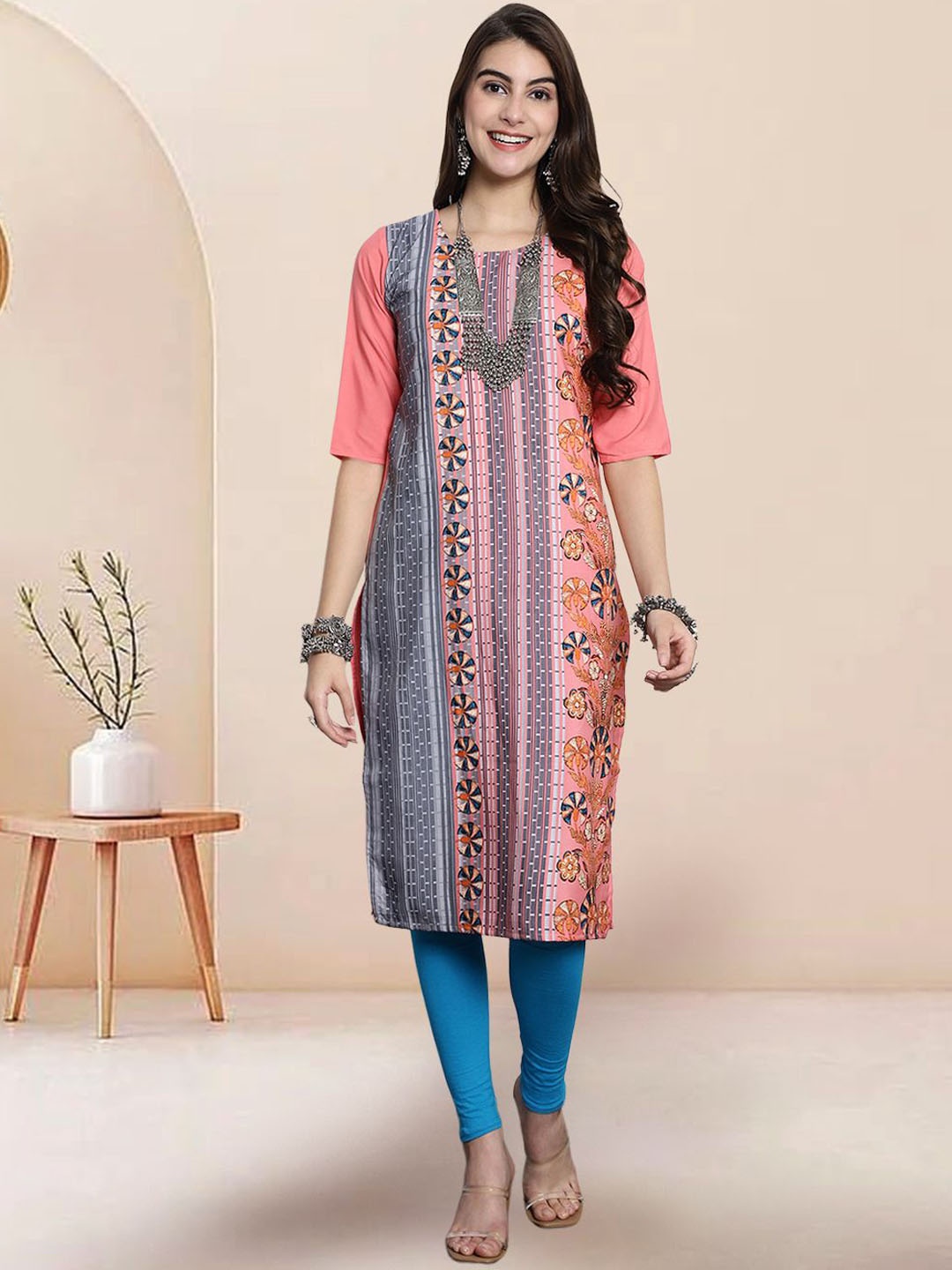 

7Threads Ethnic Motifs Printed Round Neck Straight Kurta, Pink