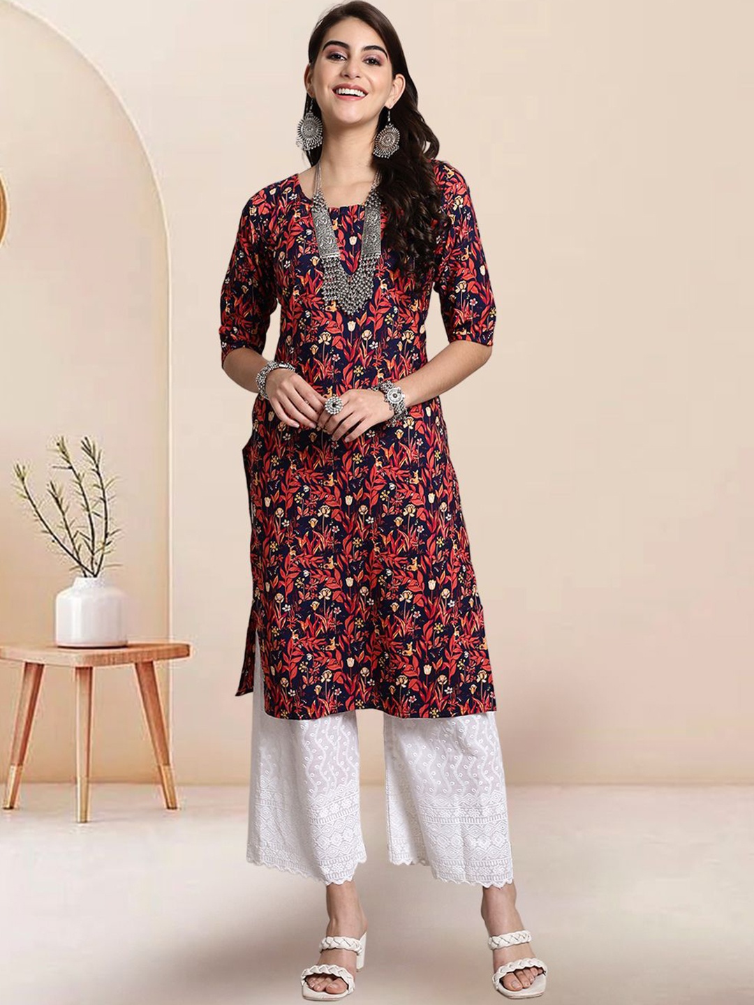 

7Threads Floral Printed Round Neck Straight Kurta, Navy blue