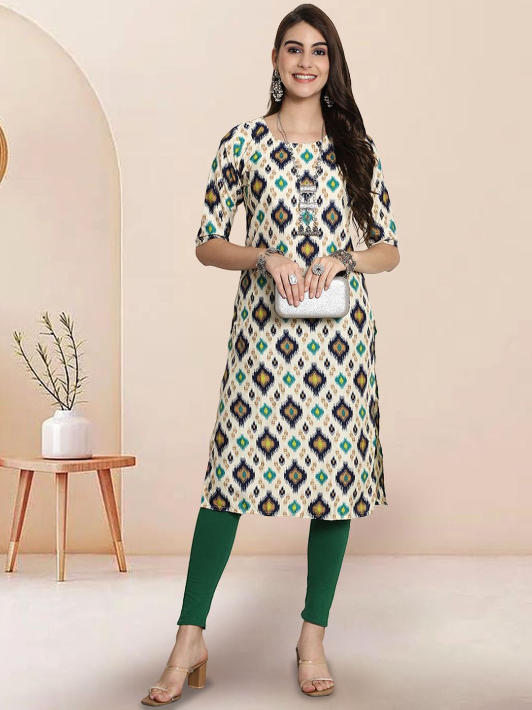 

7Threads Ethnic Motifs Printed Straight Kurta, Cream