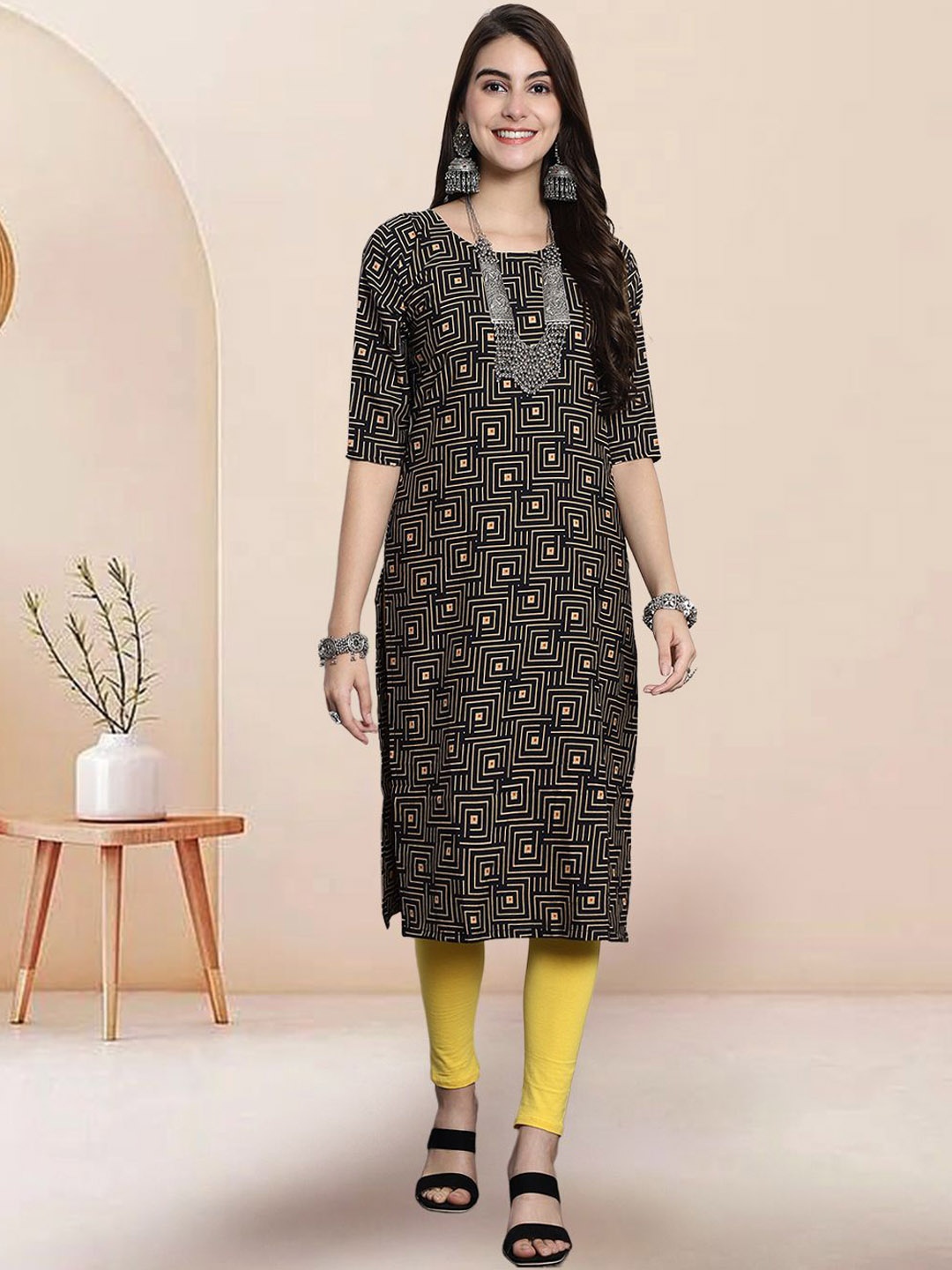 

7Threads Geometric Printed Round Neck Straight Kurta, Black