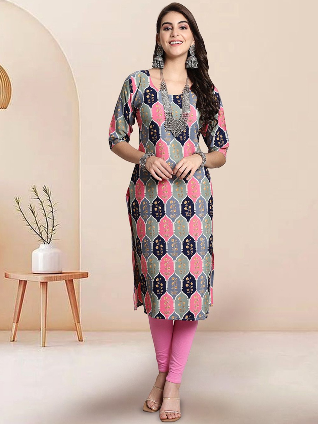 

7Threads Ethnic Motifs Printed Round Neck Straight Kurta, Black