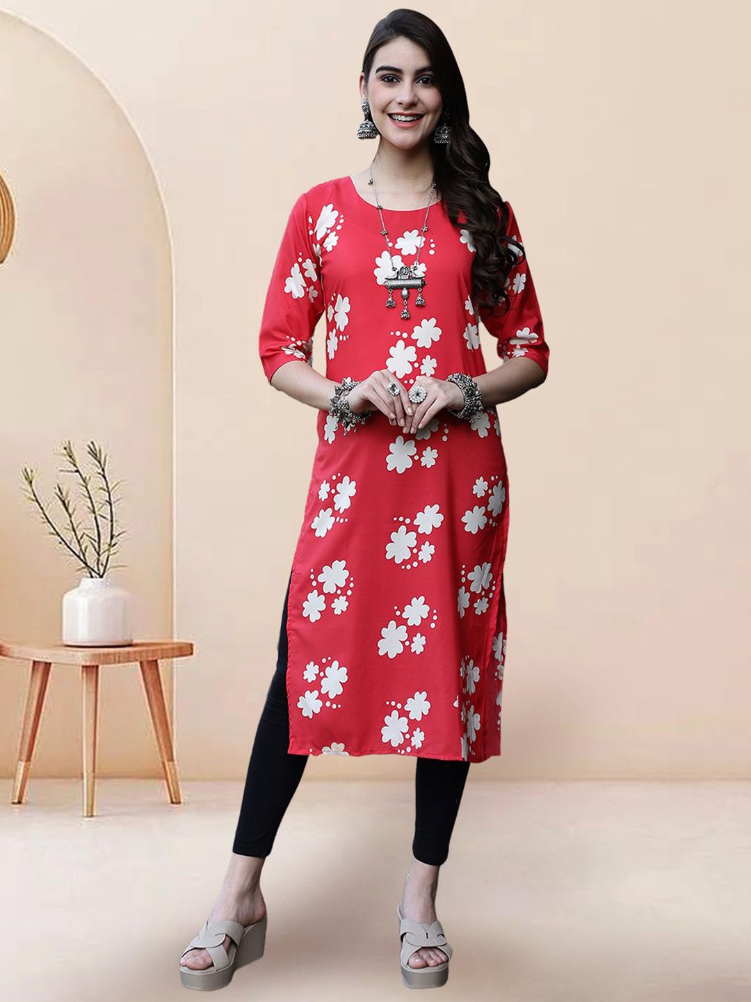 

7Threads Floral Printed Round Neck Straight Kurta, Red