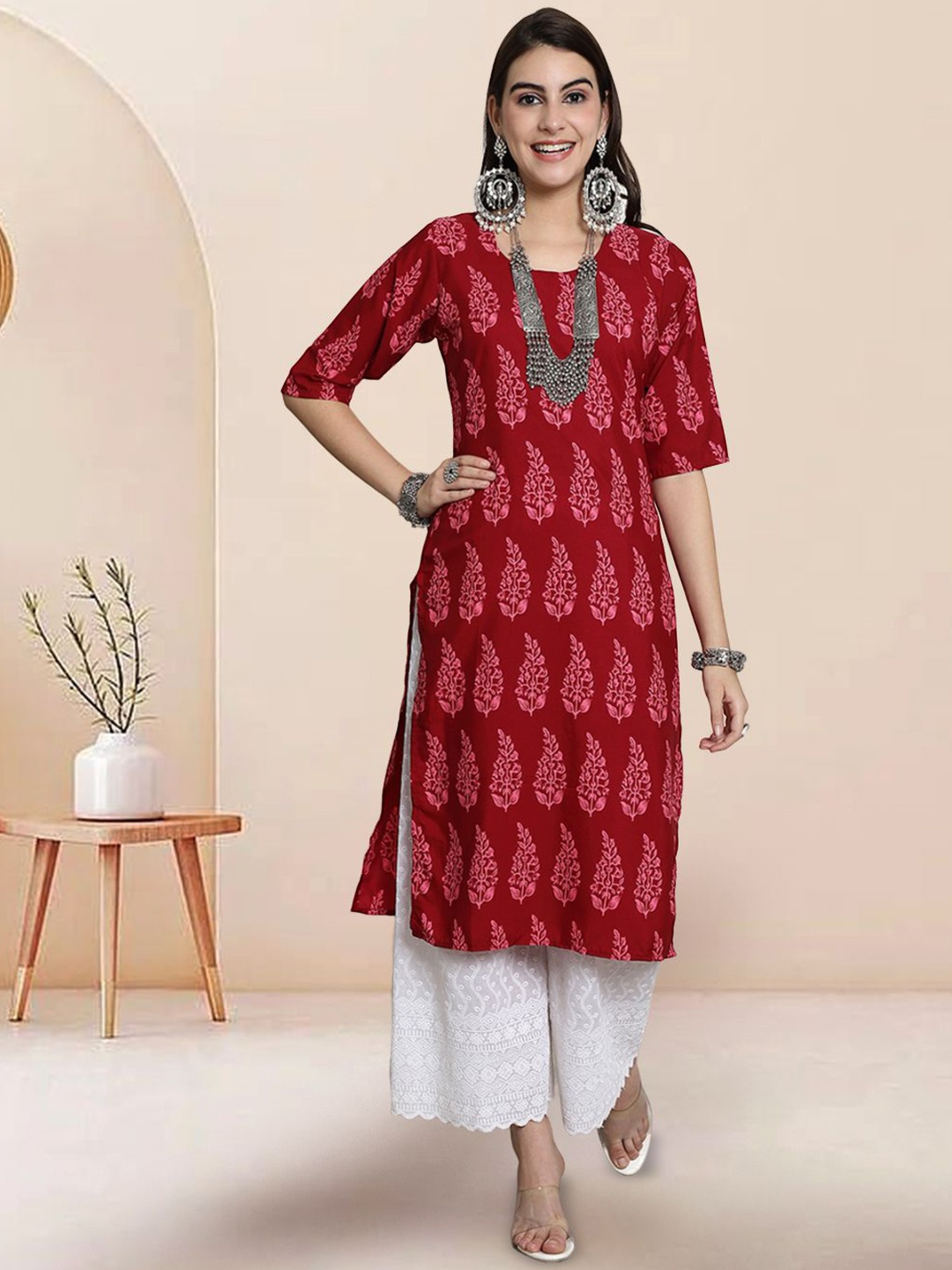 

7Threads Floral Printed Round Neck Straight Kurta, Red