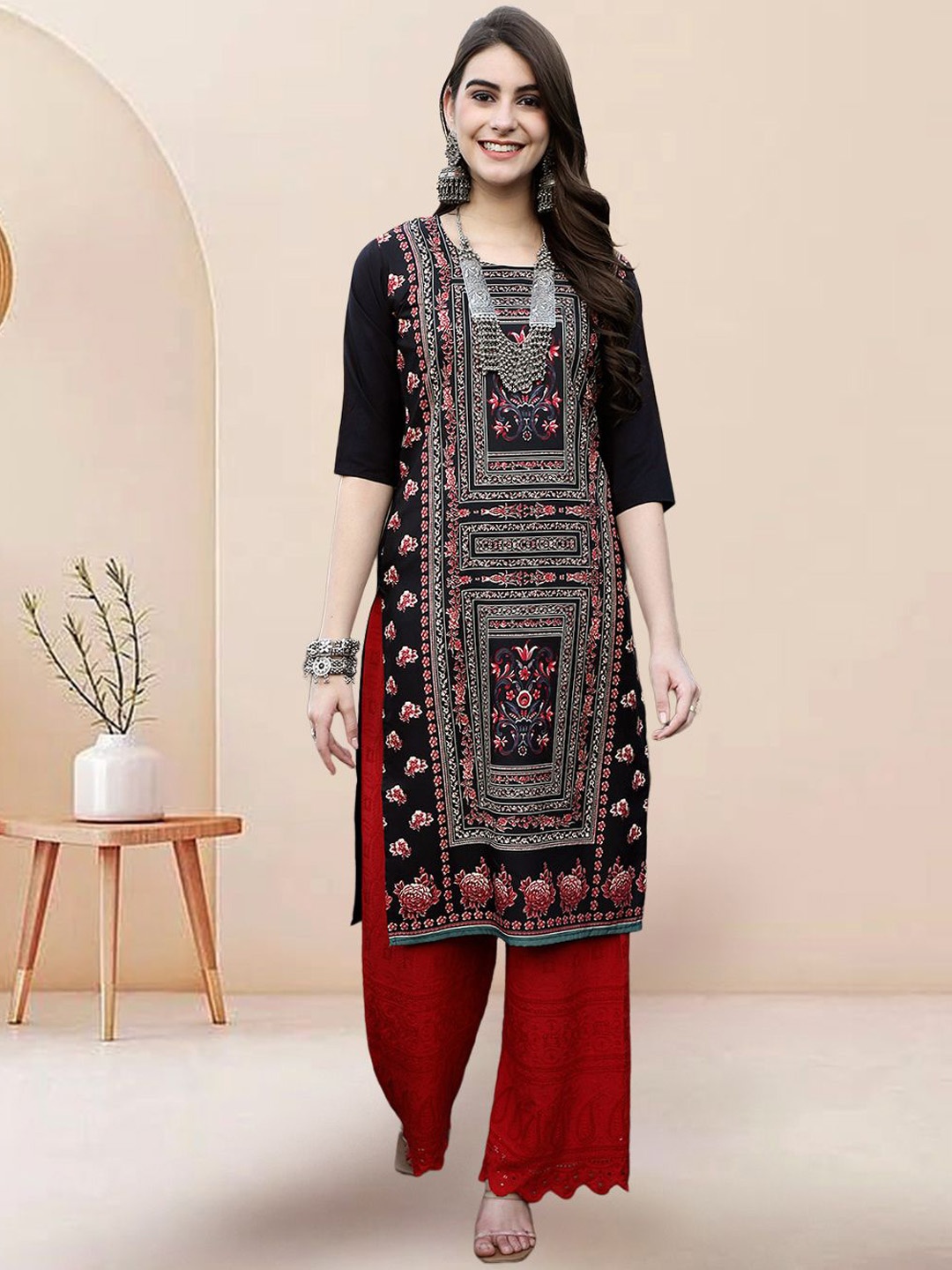 

7Threads Women Ethnic Motifs Printed Floral Crepe Kurta, Black