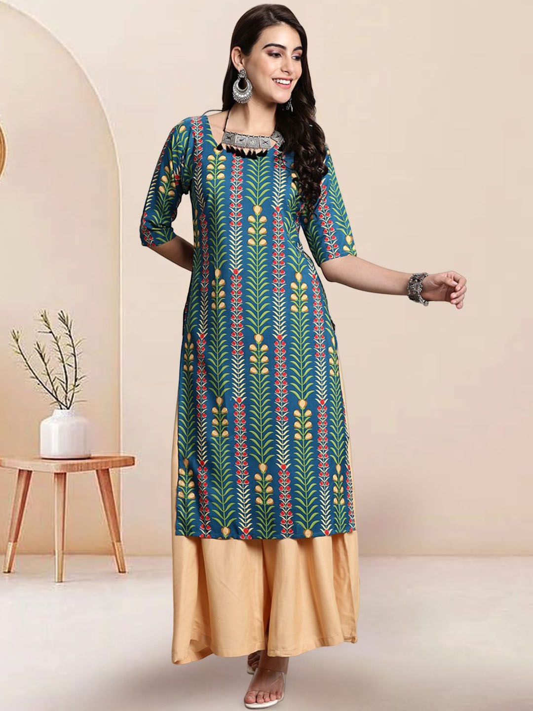 

7Threads Floral Printed Round Neck Straight Kurta, Green