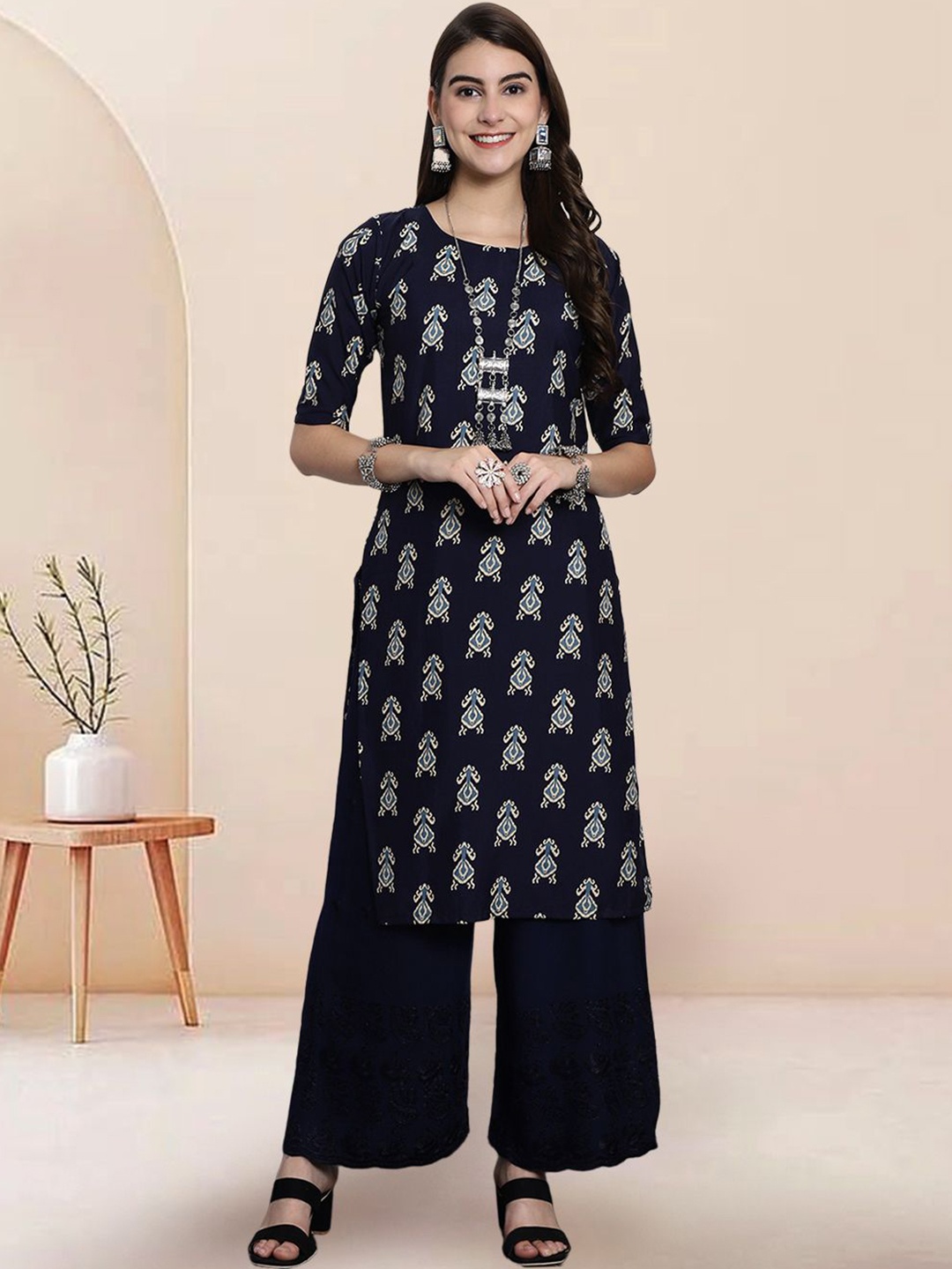 

7Threads Ethnic Motifs Printed Round Neck Straight Kurta, Navy blue