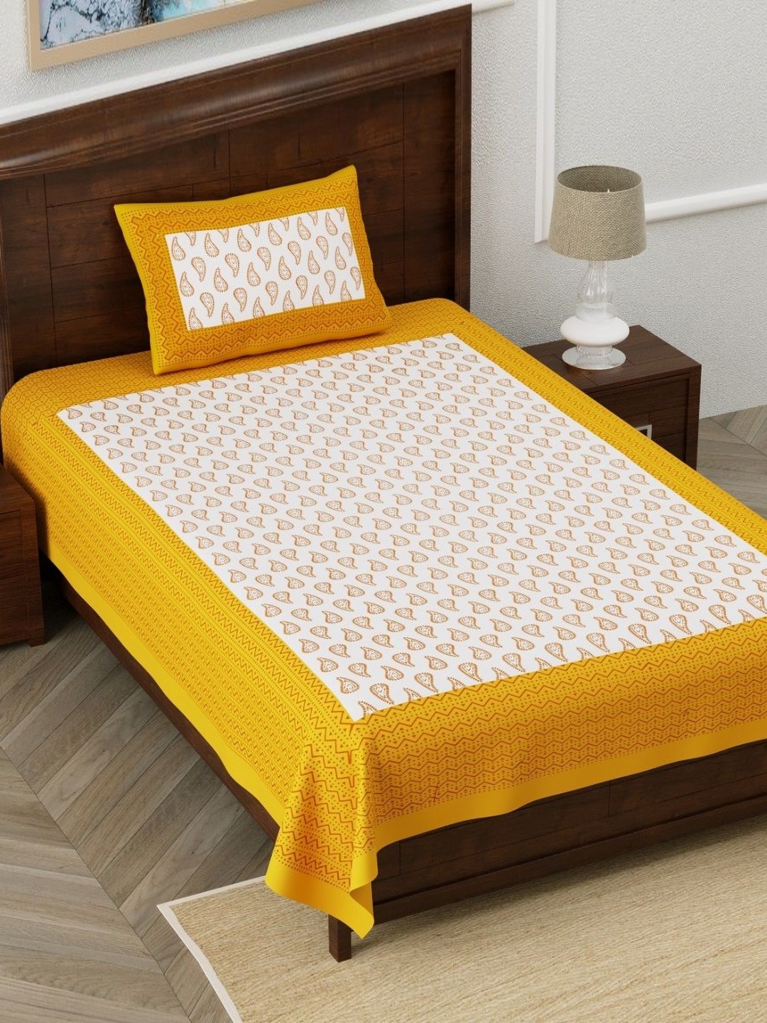 

HOMELINE Yellow & White Printed Cotton 140 TC Single Bedsheet Set 2.50m x 1.50m