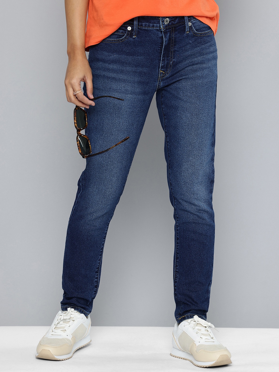 

Levis Women 711 Skinny Fit Heavy Fade Stretchable Jeans, Blue