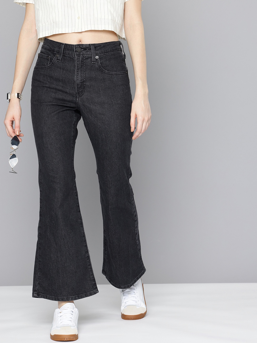 

Levis Women 726 Slim Flared Fit High-Rise Light Fade Stretchable Jeans, Black