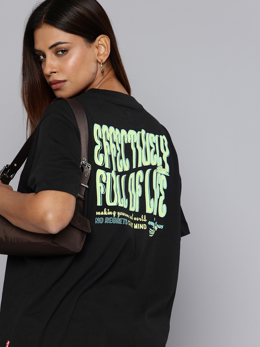 

Levis Pure Cotton Typography Printed Oversized T-shirt, Black