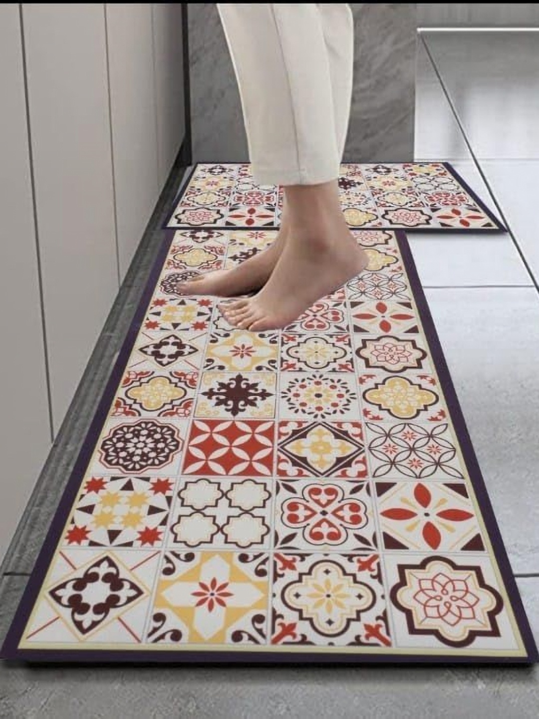 

HomeCloud White 2 Pieces Floral Printed Anti-Skid Rubber Kitchen Floor Mats