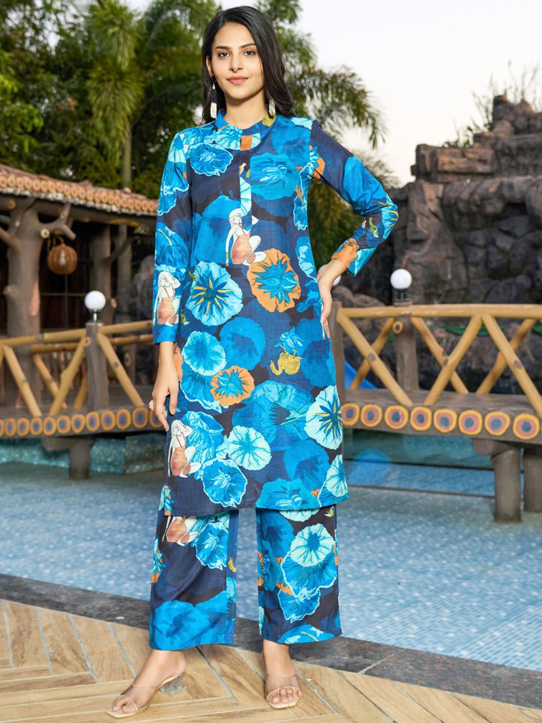 

GoSriKi Printed Mandarin Collar Tunic With Palazzo, Blue