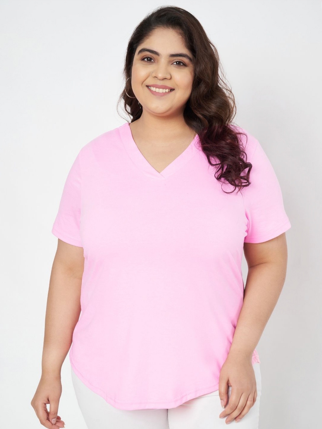 

BRINNS Women Solid V-Neck Cotton T-shirt, Pink